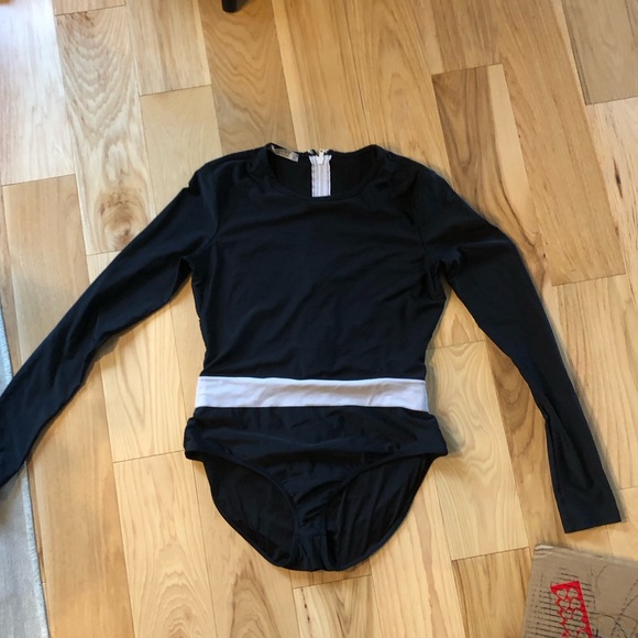 COVER™️ long sleeve swim rash guard - Picture 1 of 7